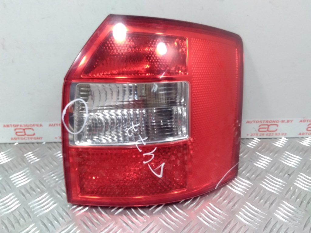 

Фонарь задний правый Audi A4 B6, A4 B6