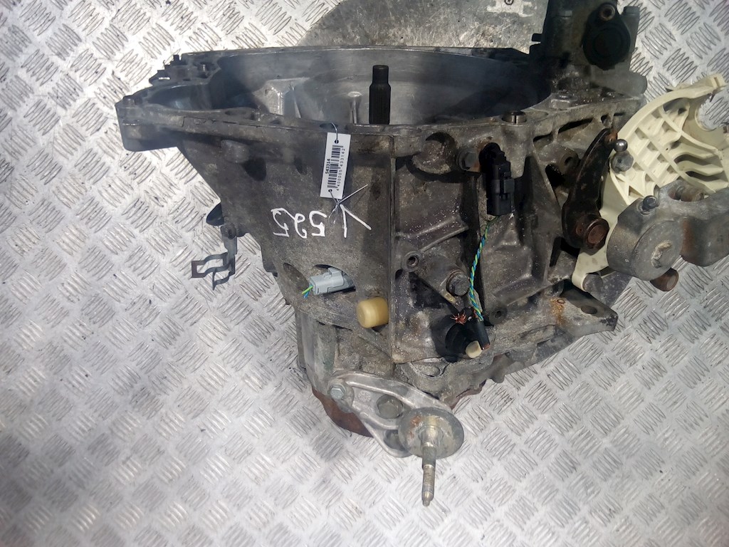 

КПП 5ст (механическая коробка) Peugeot 206, 206
