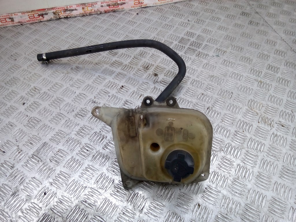 

Бачок расширительный Audi 80 B3, 80 B3