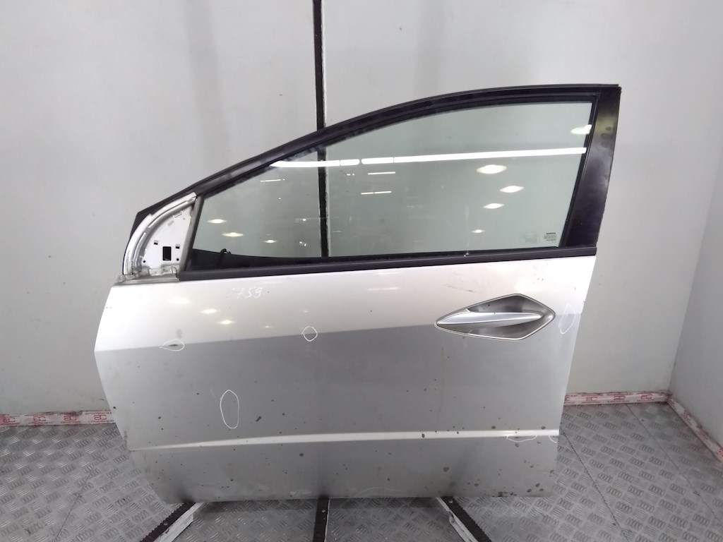 

Дверь передняя левая Honda Civic 8, Civic 8
