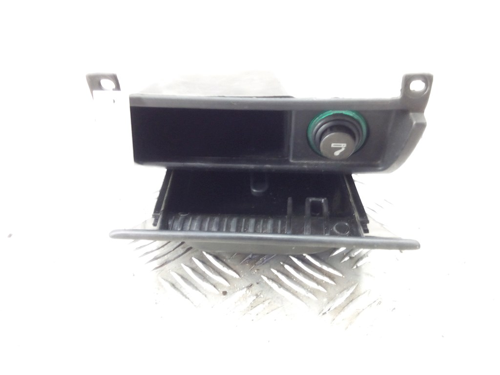 

Пепельница передняя Volkswagen Polo 2, Polo 2