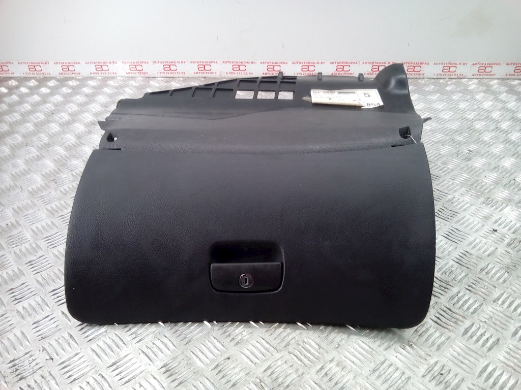 

Бардачок (вещевой ящик) Volkswagen Touran, Touran