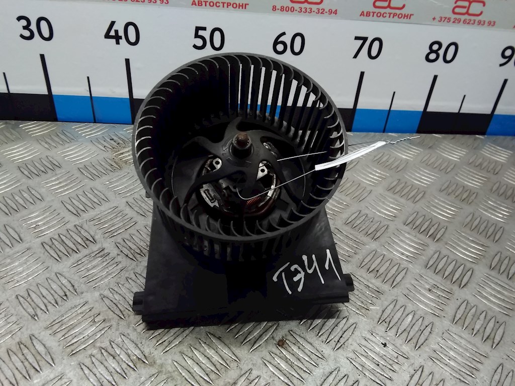 

Моторчик (двигатель) печки Skoda Octavia 1U, Octavia 1U