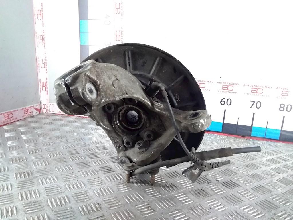 

Ступица (кулак цапфа) передняя правая Volkswagen Passat 6, Passat 6