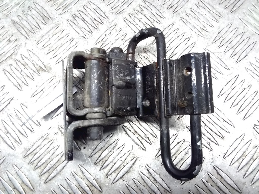 

Петля двери передней левой Audi A6 C6, A6 C6