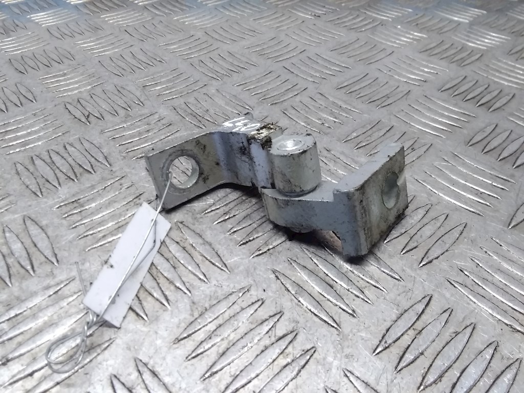 

Петля двери передней правой Volkswagen Polo (6R1), Polo (6R1)