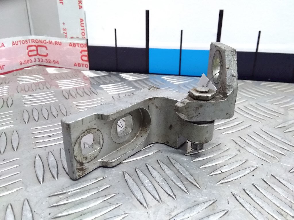 

Петля двери задней левой Opel Corsa D, Corsa D