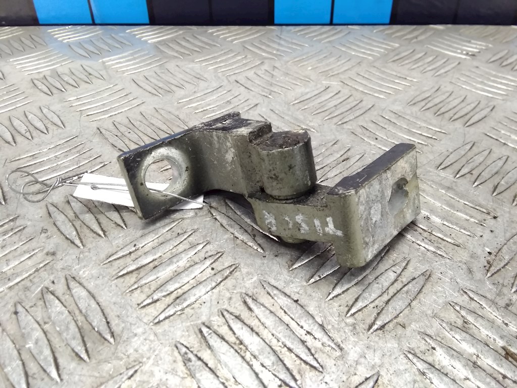 

Петля двери задней правой Volkswagen Tiguan (5N1), Tiguan (5N1)