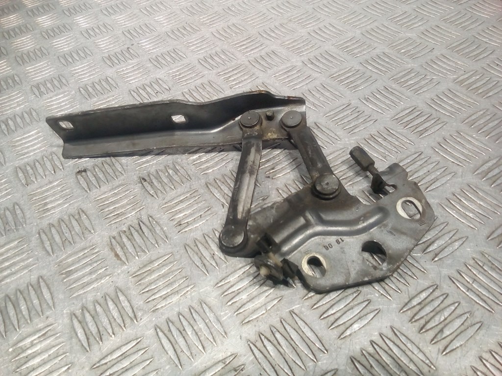 

Петля капота правая Volkswagen Passat 6, Passat 6