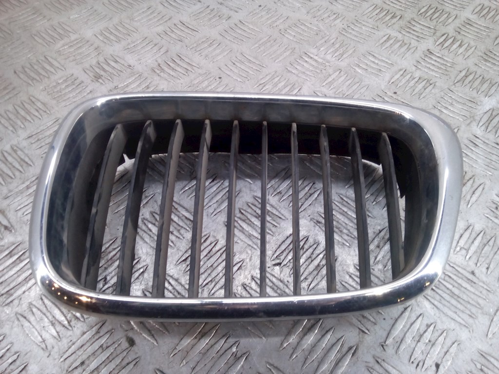 

Решетка радиатора BMW 5 Series (E39), 5 Series (E39)