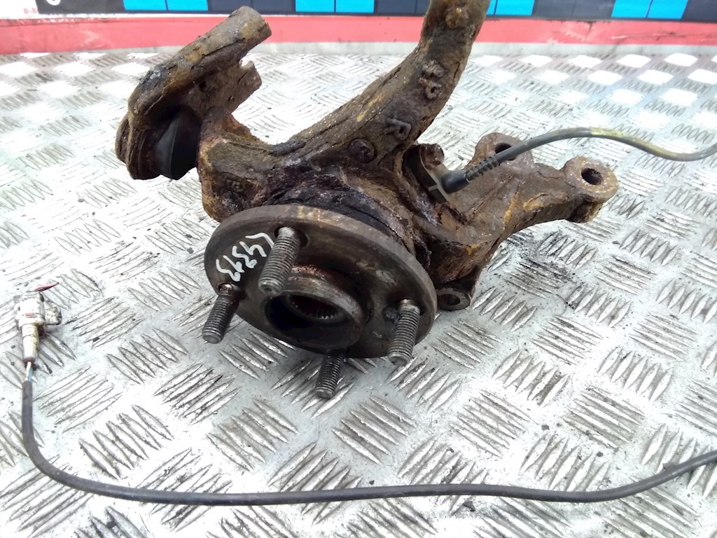 

Ступица (кулак цапфа) передняя правая Toyota Yaris 2, Yaris 2