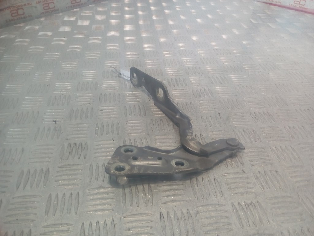 

Петля капота правая Opel Astra G, Astra G