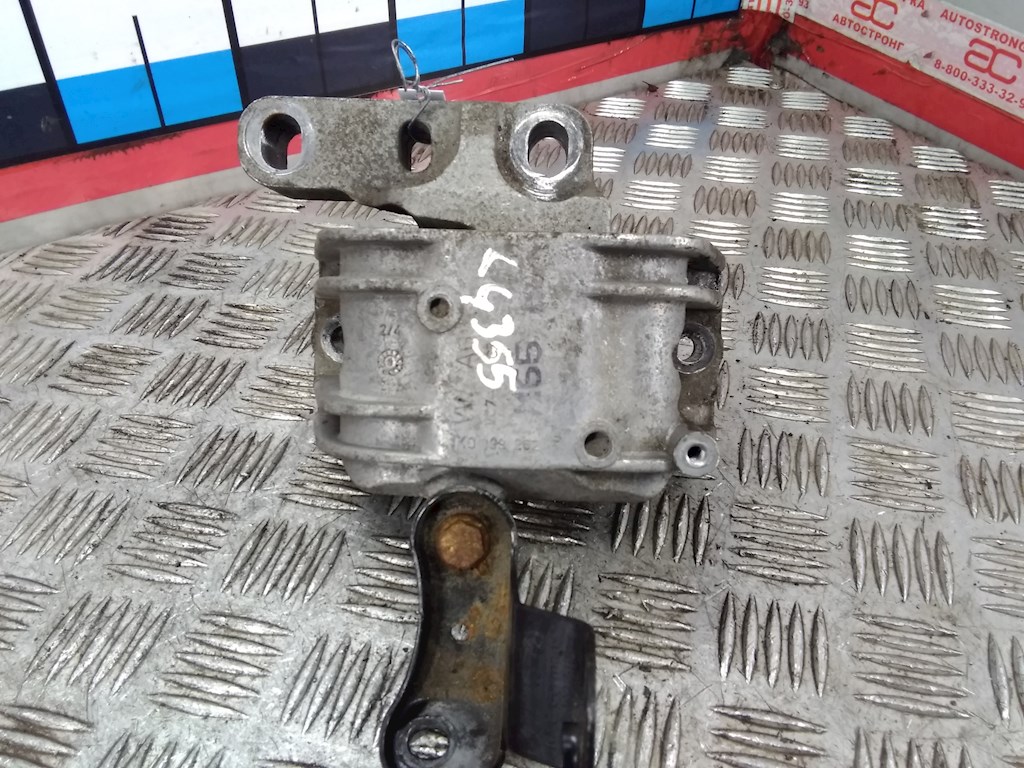 

Подушка крепления двигателя Volkswagen Passat 6, Passat 6