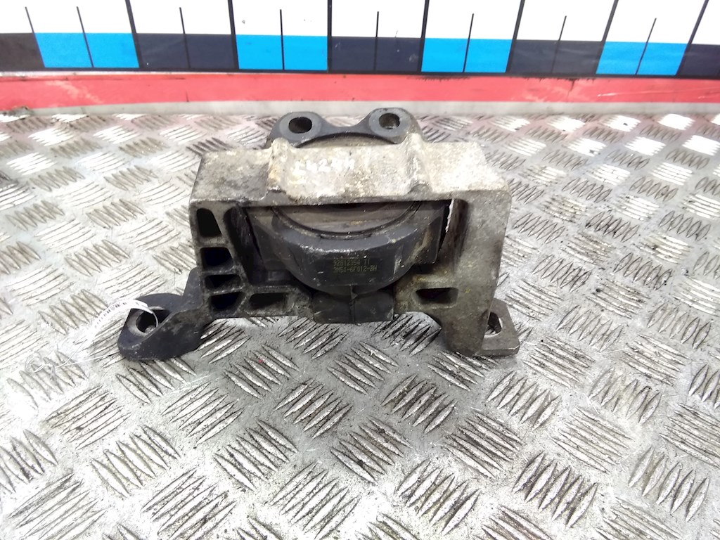 

Подушка крепления двигателя Volvo C30, C30