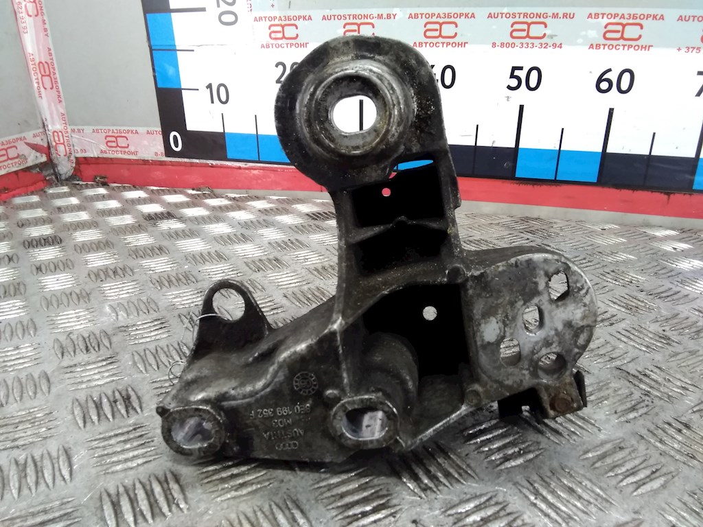 

Кронштейн двигателя (лапа крепления) Audi A4 B7, A4 B7