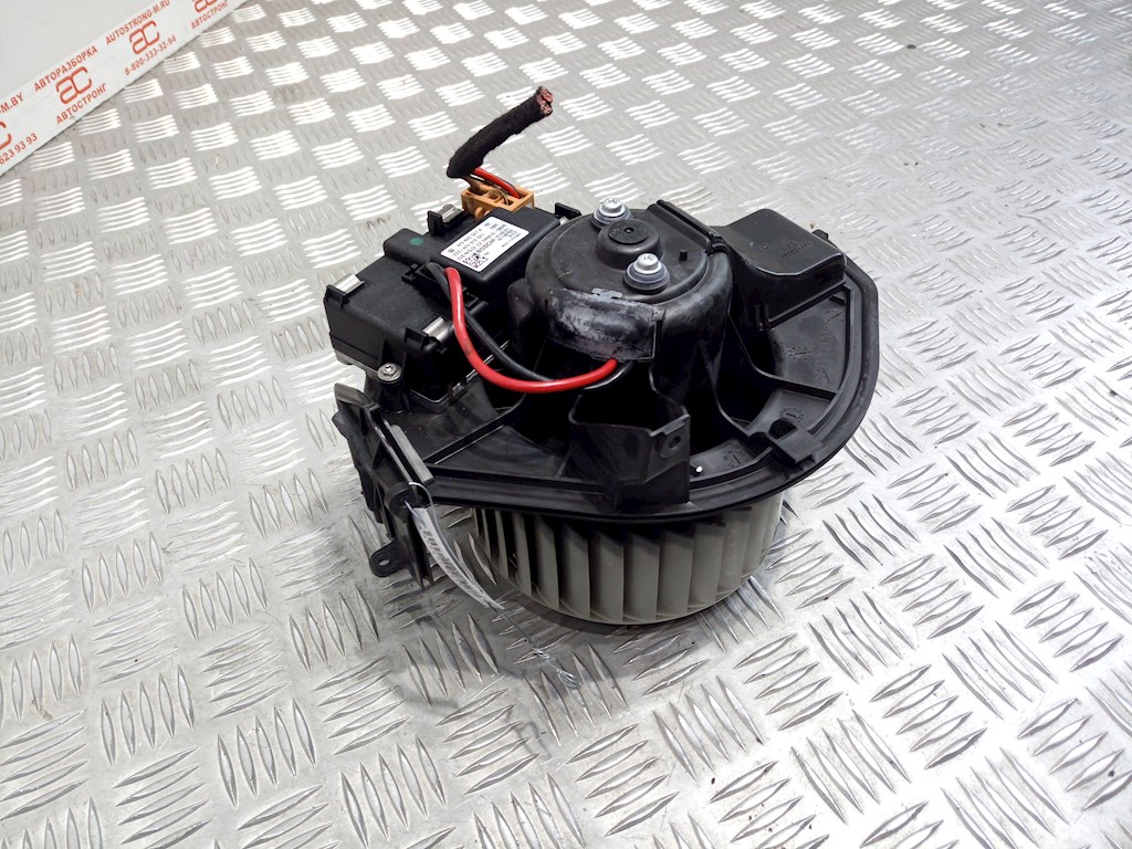 

Моторчик (двигатель) печки Audi A6 C6, A6 C6