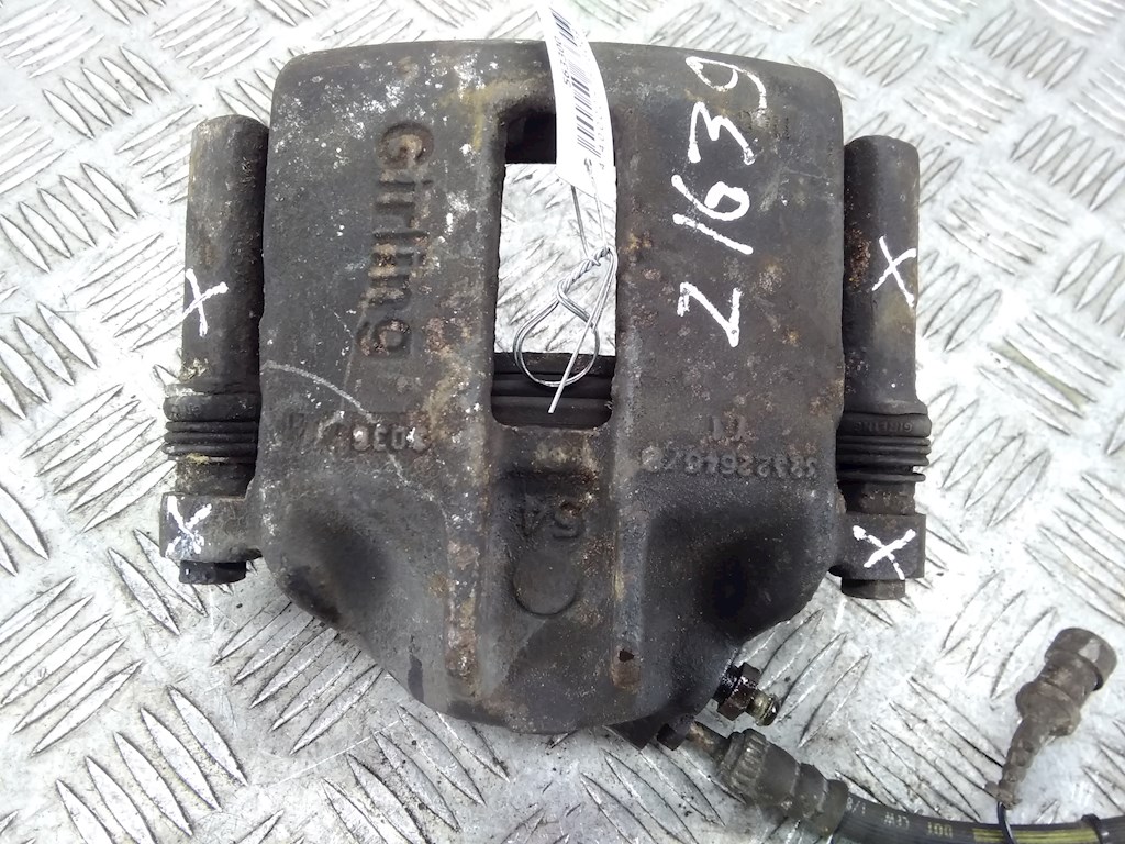 

Суппорт передний правый Peugeot 405, 405
