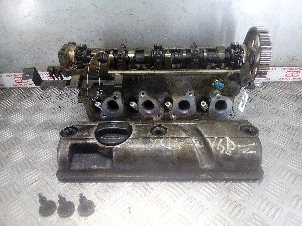

Головка блока цилиндров (ГБЦ) Volkswagen Polo 3, Polo 3