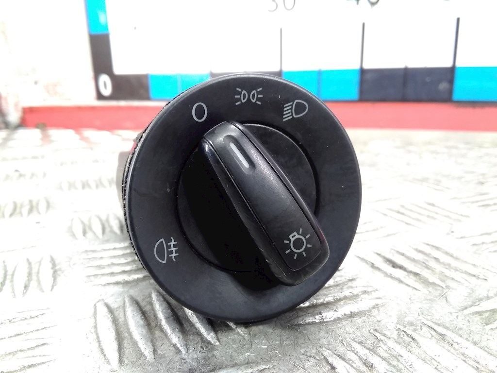 

Переключатель света Volkswagen Polo (6R1), Polo (6R1)