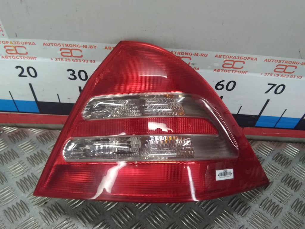 

Фонарь задний правый Mercedes W203 (C Class), W203 (C Class)