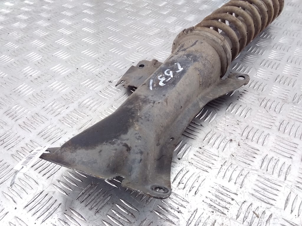 

Стойка амортизатора заднего правого Audi 80 B4, 80 B4