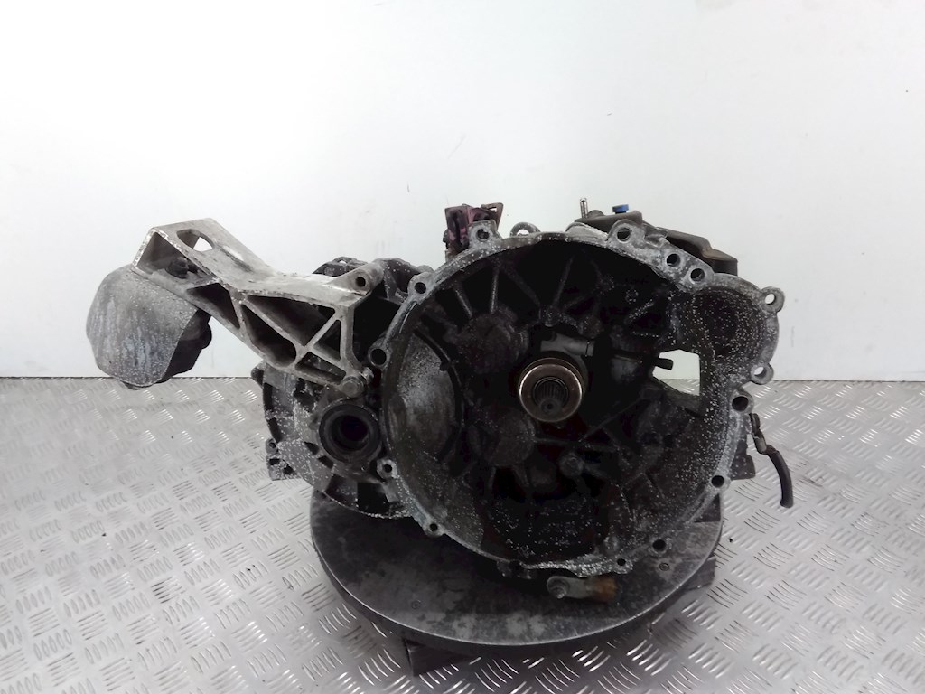 

КПП 5ст (механическая коробка) Volvo S60, S60