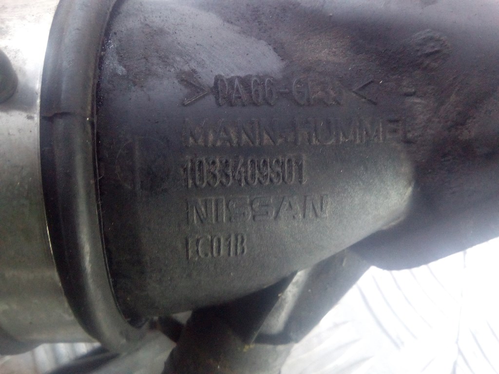 

Патрубок воздушного фильтра Nissan Navara (D40), Navara (D40)