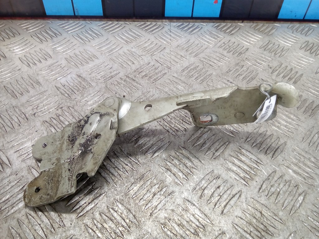 

Петля капота правая Renault Laguna 2, Laguna 2