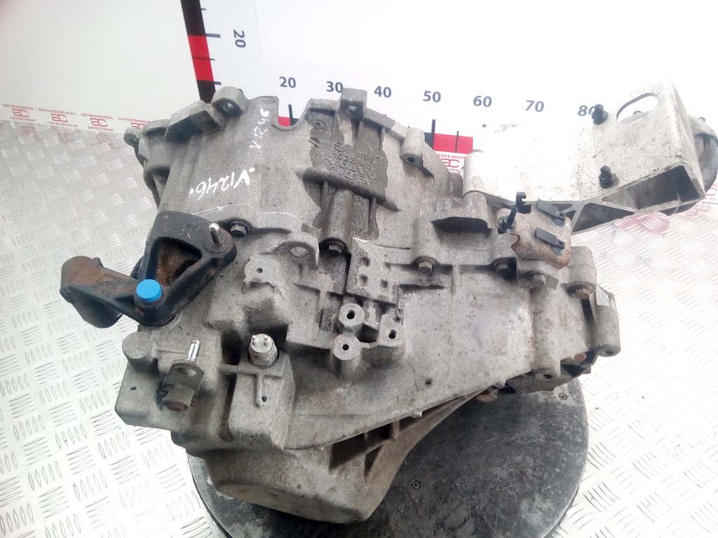 

КПП 5ст (механическая коробка) Volvo S80, S80