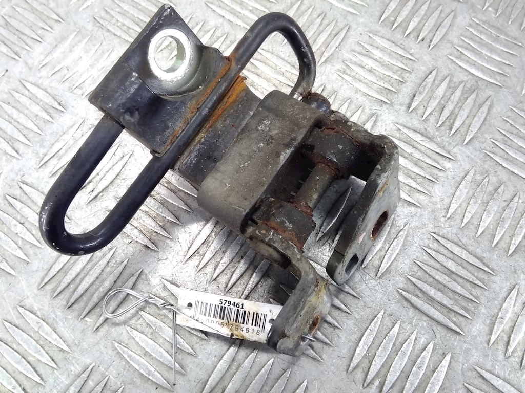 

Петля двери передней правой Volkswagen Golf 5, Golf 5