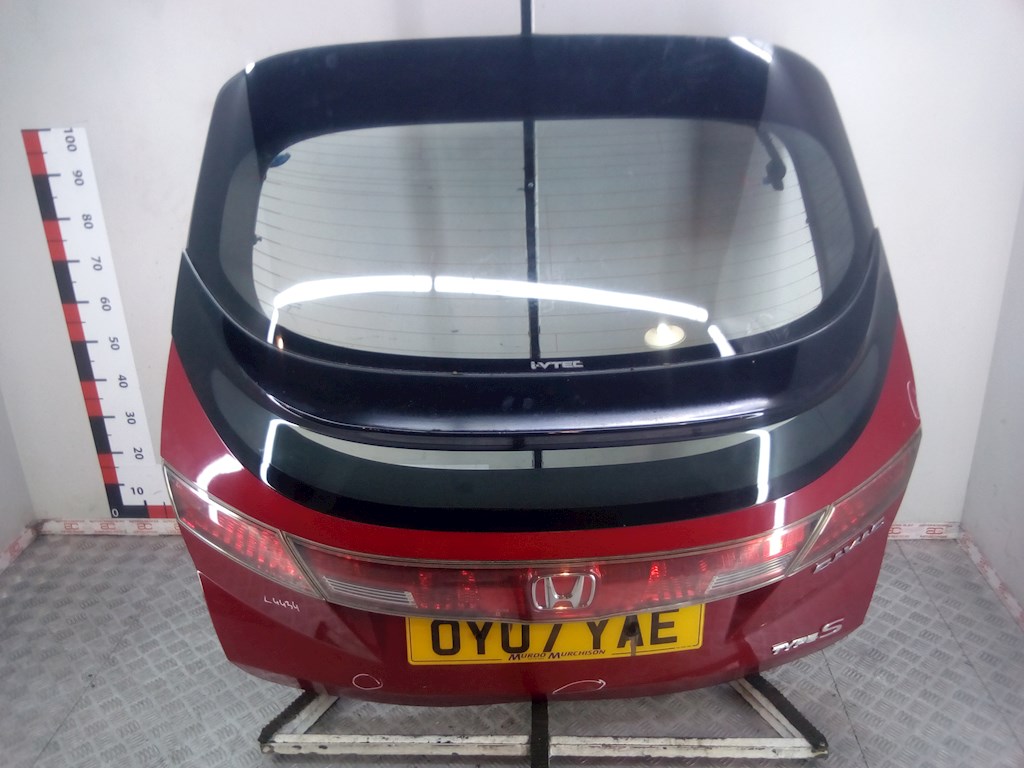 

Крышка (дверь) багажника Honda Civic 8, Civic 8