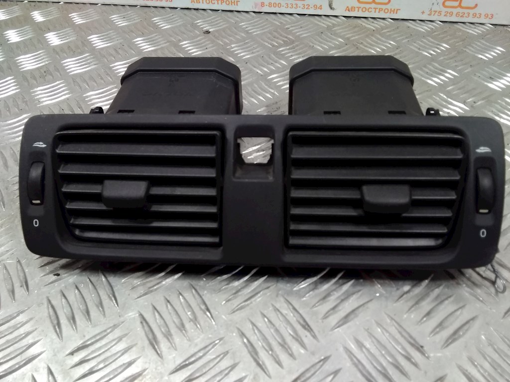 

Дефлектор обдува салона Volvo S40 V40 2, S40 V40 2