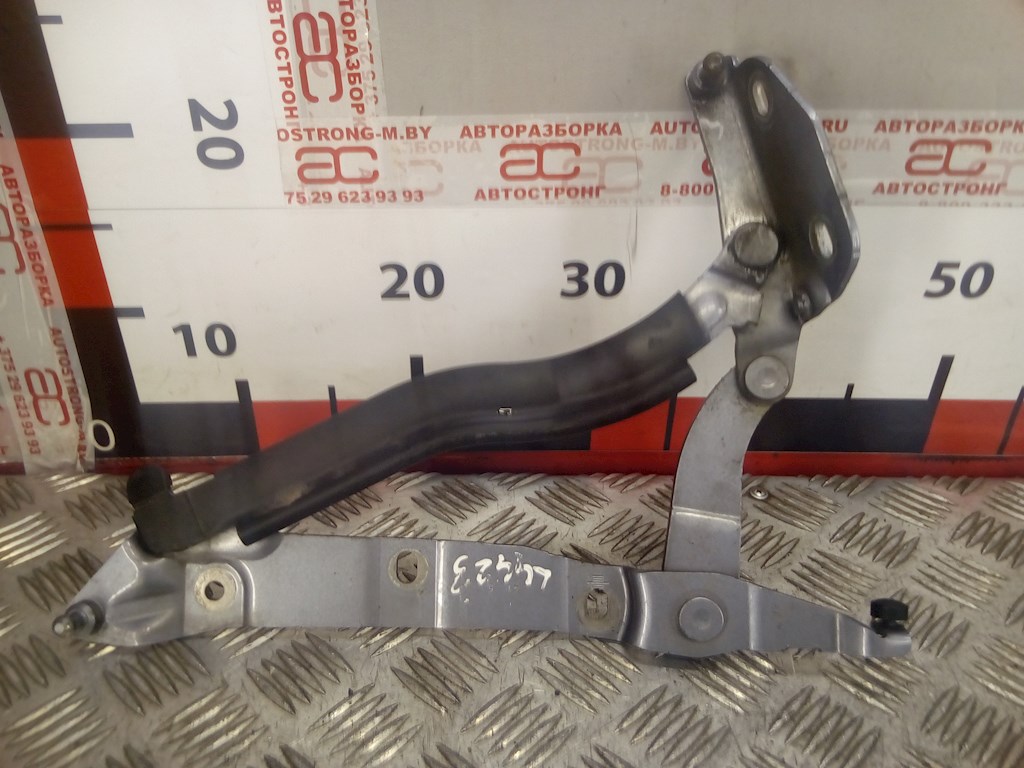 

Петля крышки (двери) багажника Audi A8 D3, A8 D3