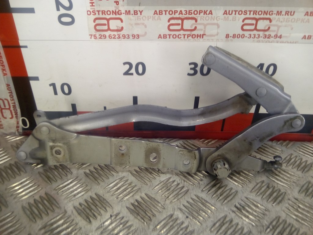 

Петля крышки (двери) багажника Audi A8 D3, A8 D3