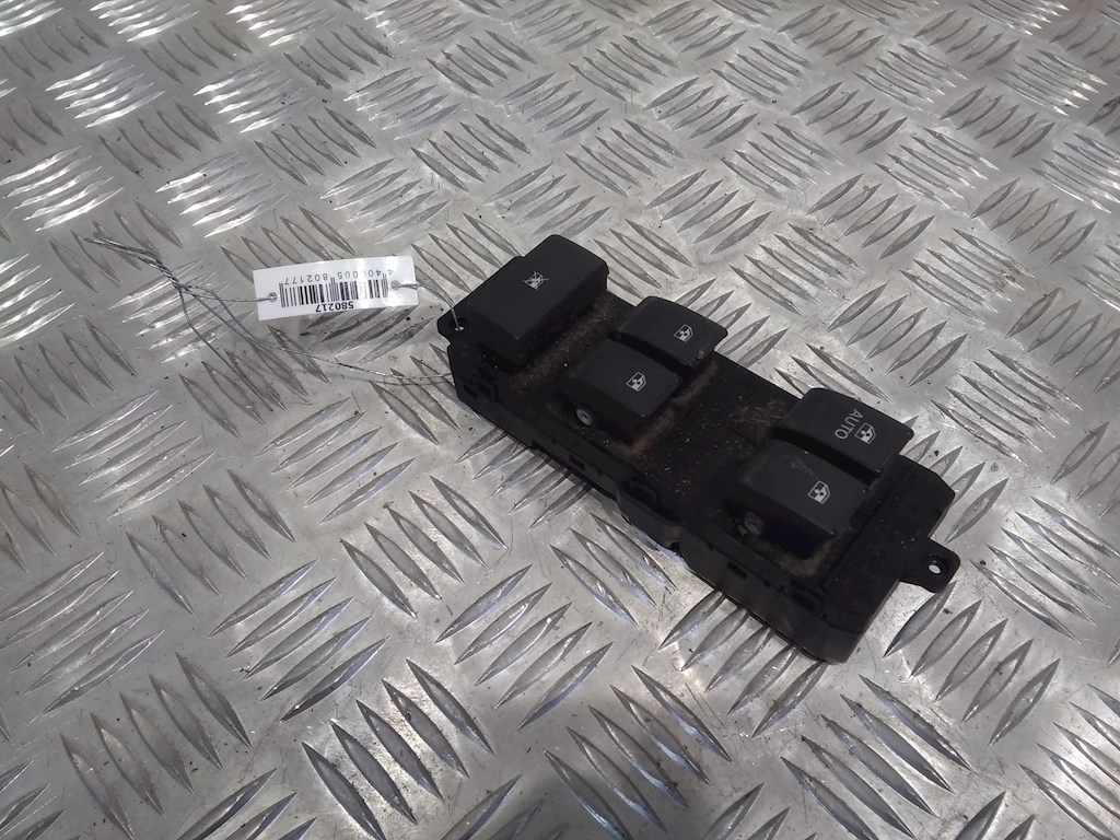 

Блок управления стеклоподъемниками Opel Antara (L07), Antara (L07)