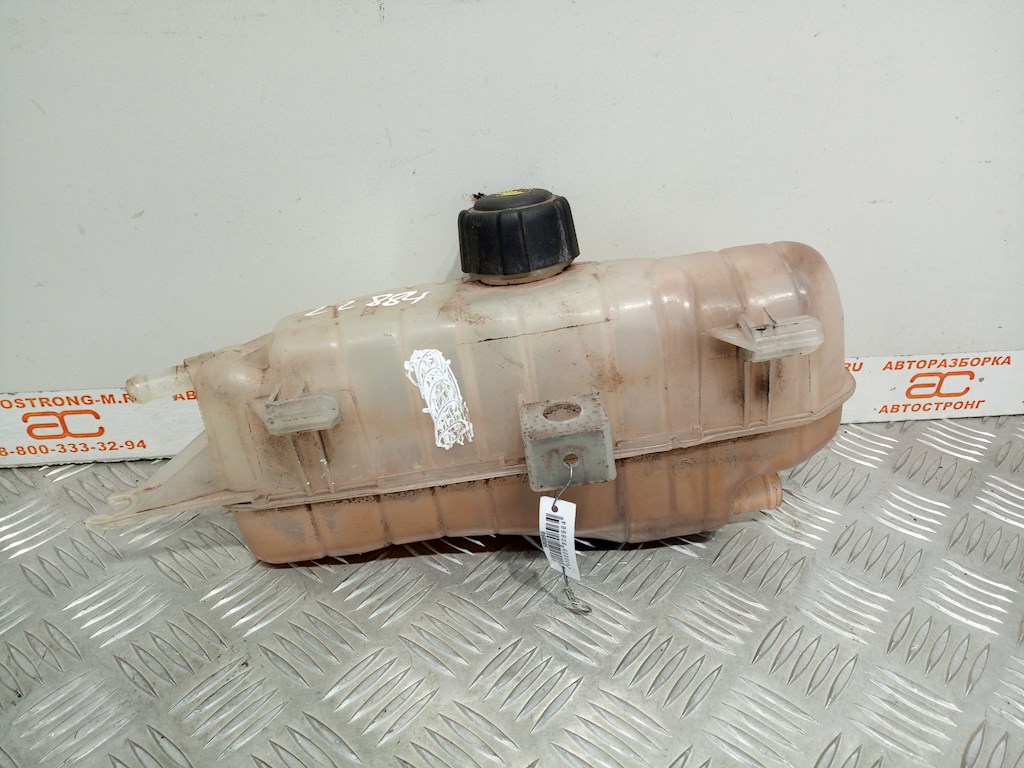 

Бачок расширительный Renault Clio 3, Clio 3