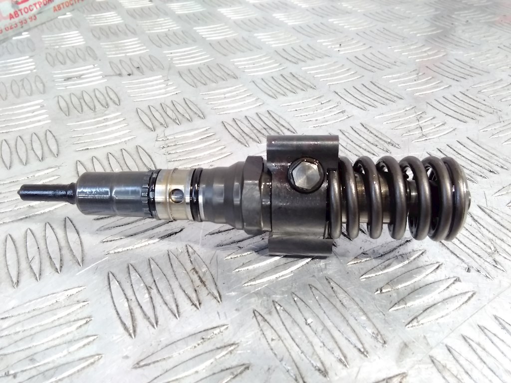 

Форсунка дизельная электрическая Volkswagen Golf 5, Golf 5