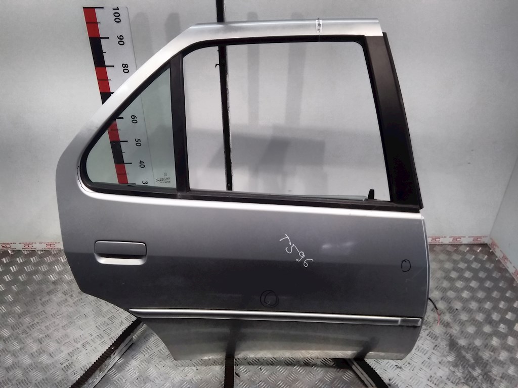 

Дверь задняя правая Peugeot 306, 306