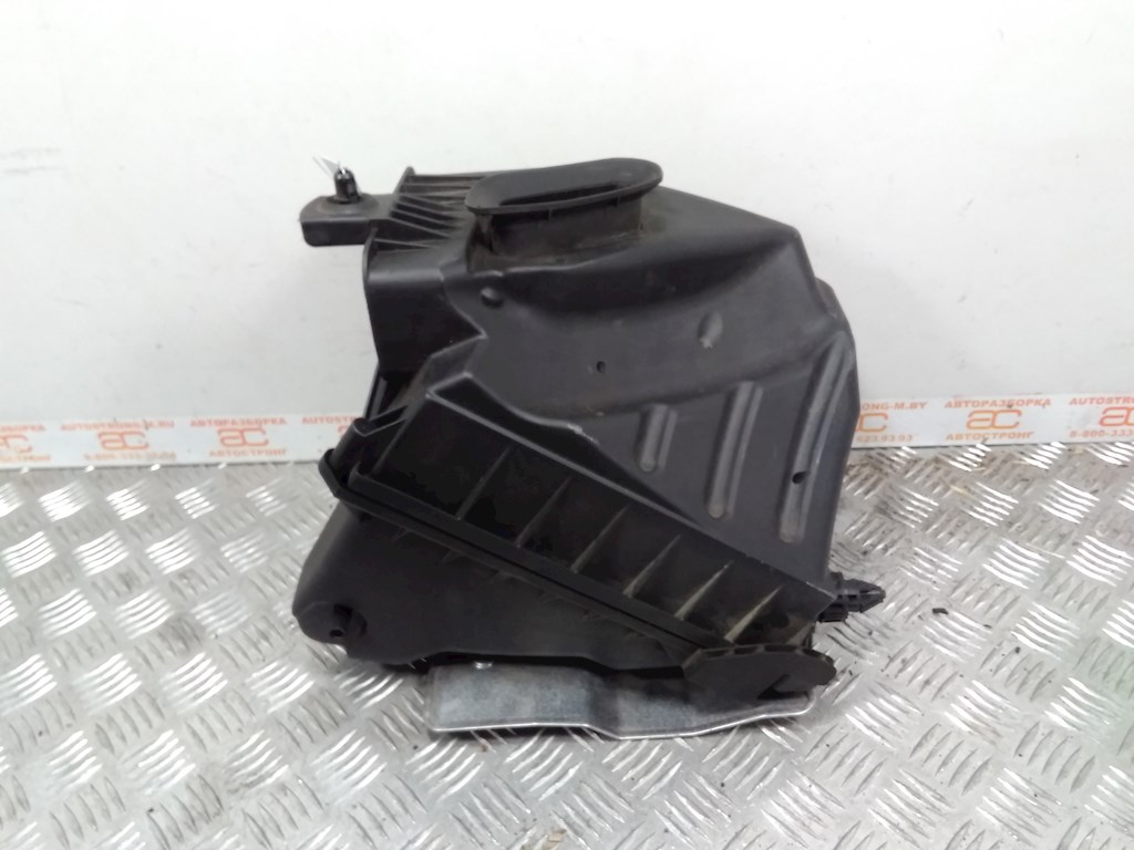 

Корпус воздушного фильтра Audi A4 B6, A4 B6