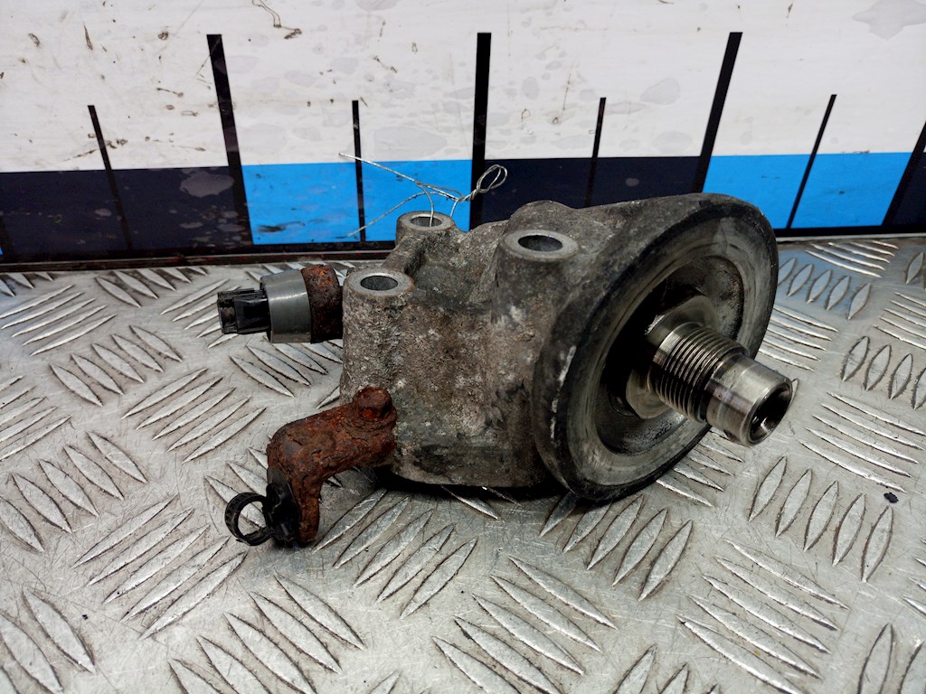 

Корпус масляного фильтра Toyota Corolla 9, Corolla 9