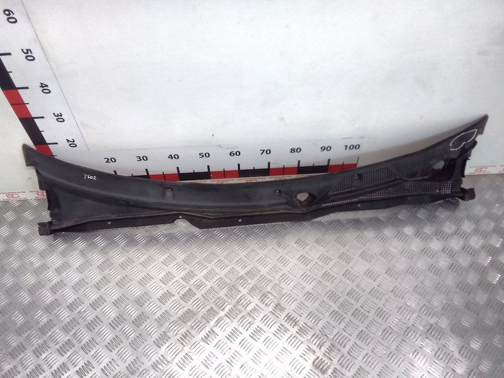 

Дождевик Nissan Almera N16, Almera N16