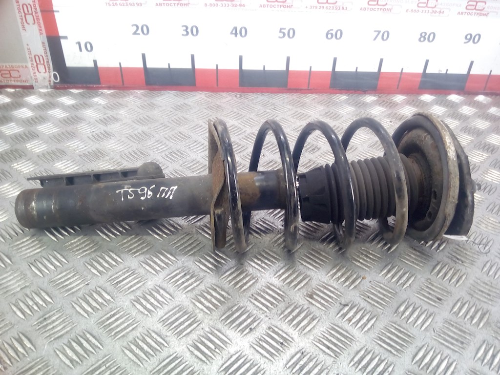

Стойка амортизатора переднего правого Peugeot 306, 306