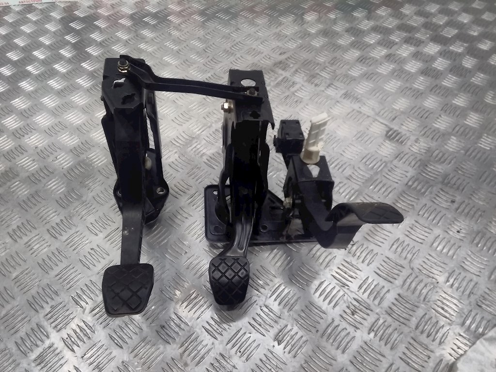 

Педальный узел Audi A3 8L, A3 8L
