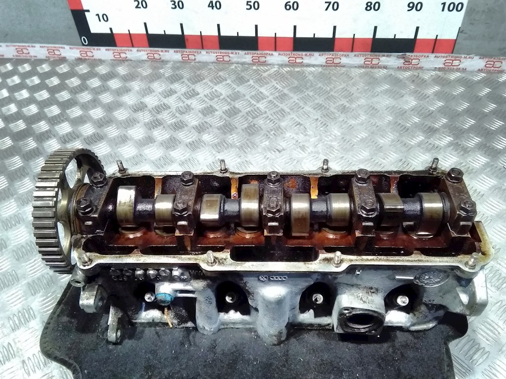 

Головка блока цилиндров (ГБЦ) Audi 80 B4, 80 B4