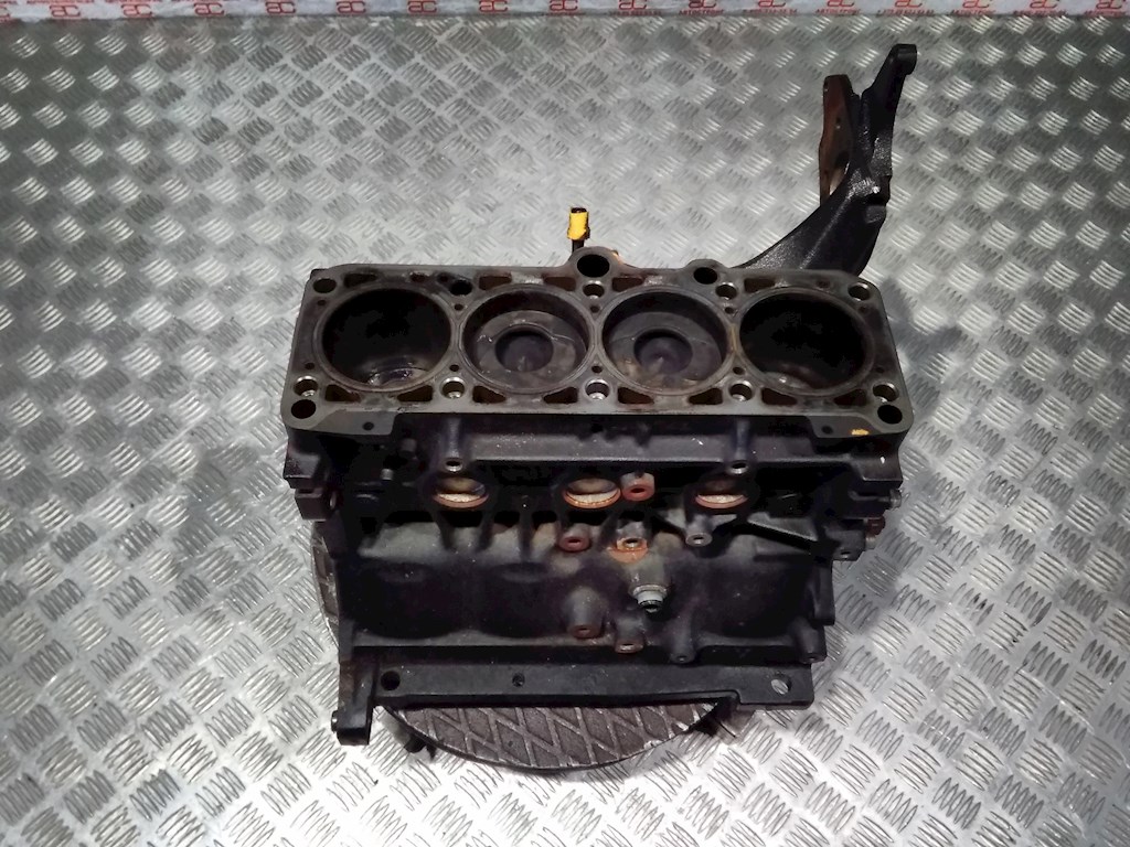 

Блок двигателя (картер) Audi A4 B5, A4 B5