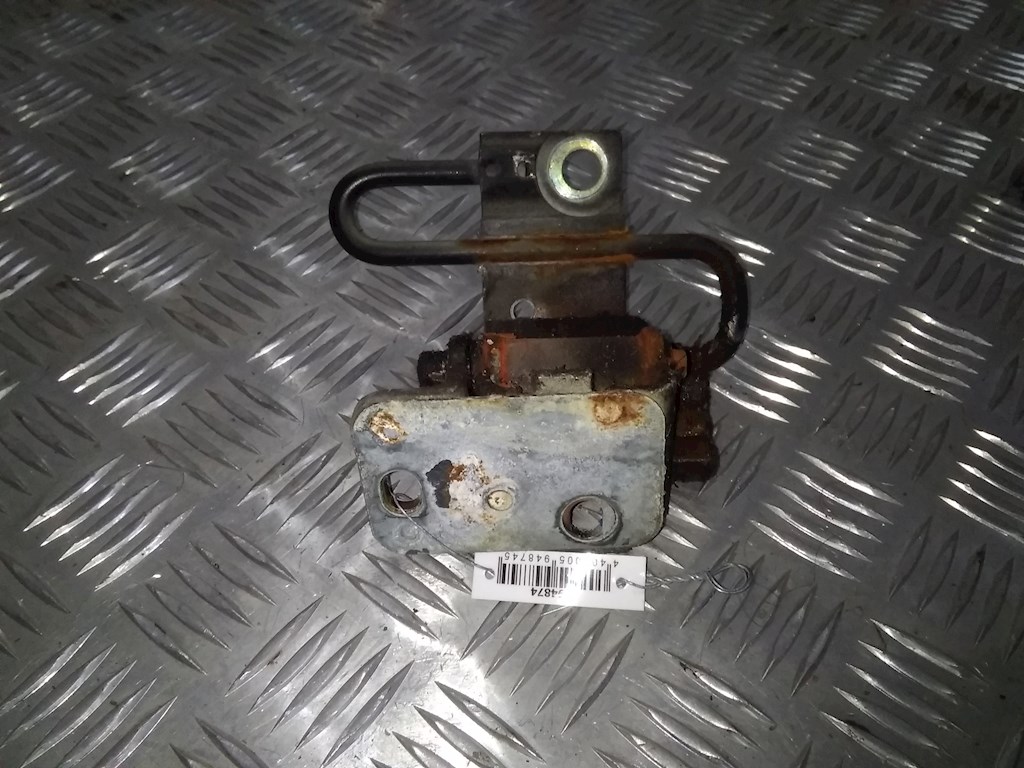 

Петля двери передней правой Seat Ibiza 3, Ibiza 3