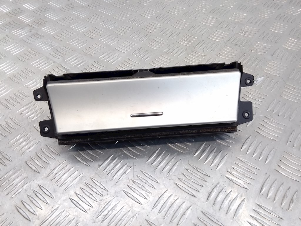 

Пепельница передняя BMW X5 (E53), X5 (E53)