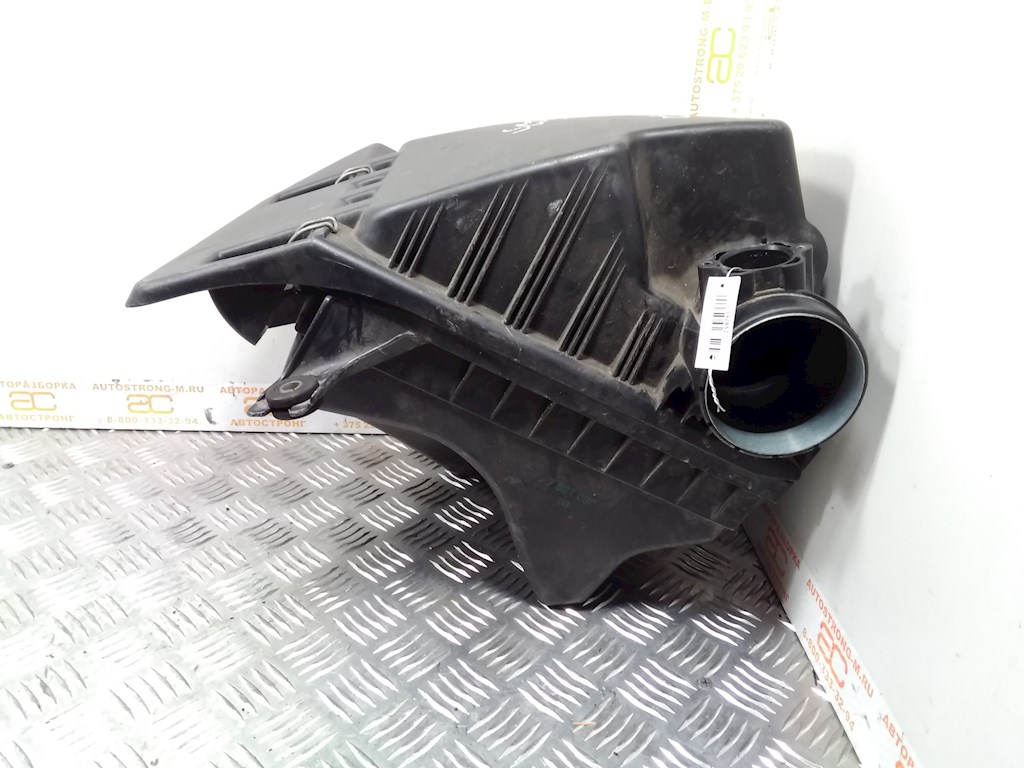 

Корпус воздушного фильтра BMW 5 Series (E60), 5 Series (E60)