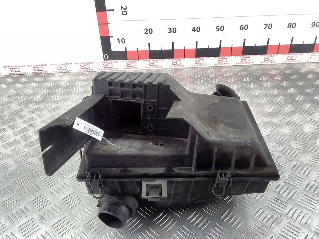 

Корпус воздушного фильтра Volkswagen Passat 4, Passat 4