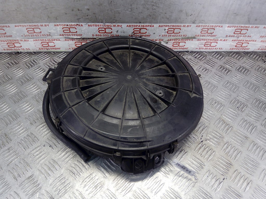 

Корпус воздушного фильтра Audi 80 B4, 80 B4